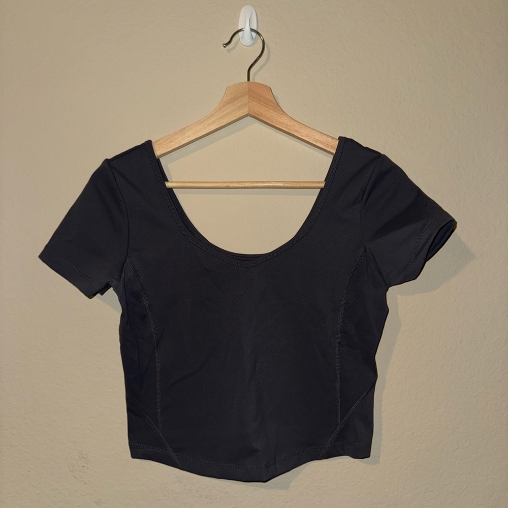 ECHT Women’s Grey Medium Ultra Crop Shirt